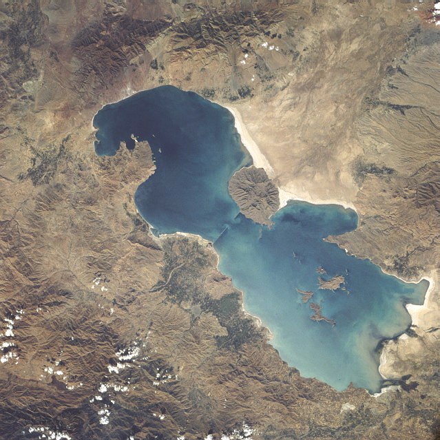 دریاچه ارومیه بلوویرا